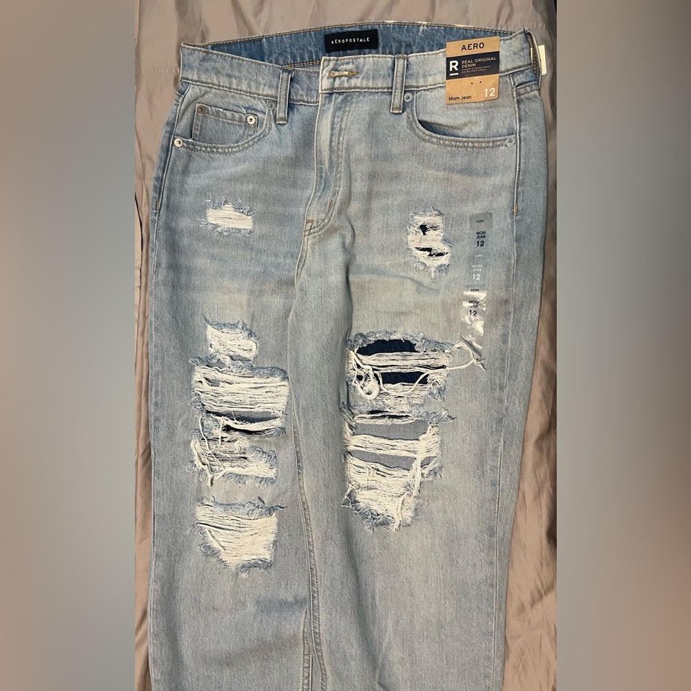NWT Aero Aeropostale Real Original Denim Distressed Mom Jeans - Size 12